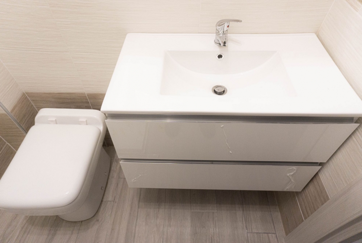 NewStyleHome: Immobile Via XX Settembre 15 bagno privato