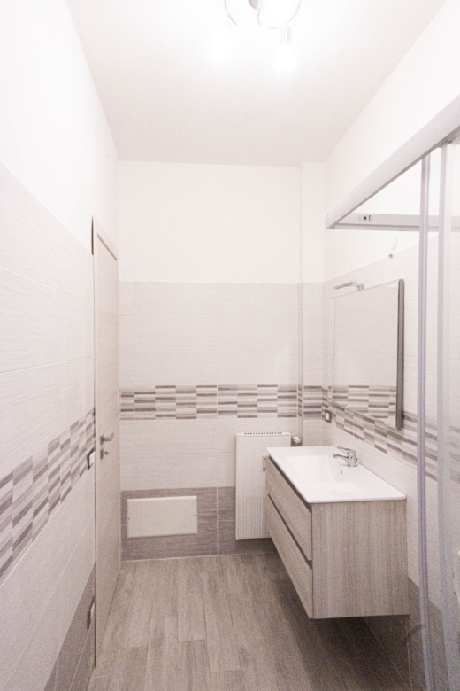 XX-Settembre-15-18_Bagno NewStyleHome: Immobile Via XX Settembre 15 bagno