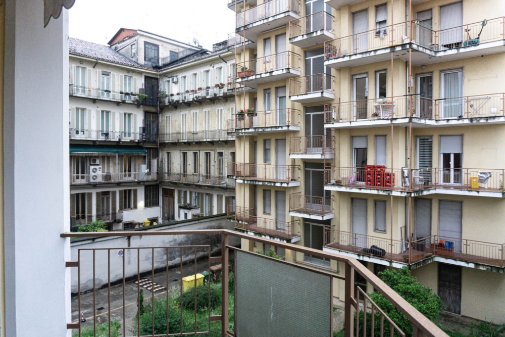 XX-Settembre-15-20_Balcone NewStyleHome: Immobile Via XX Settembre 15 balcone