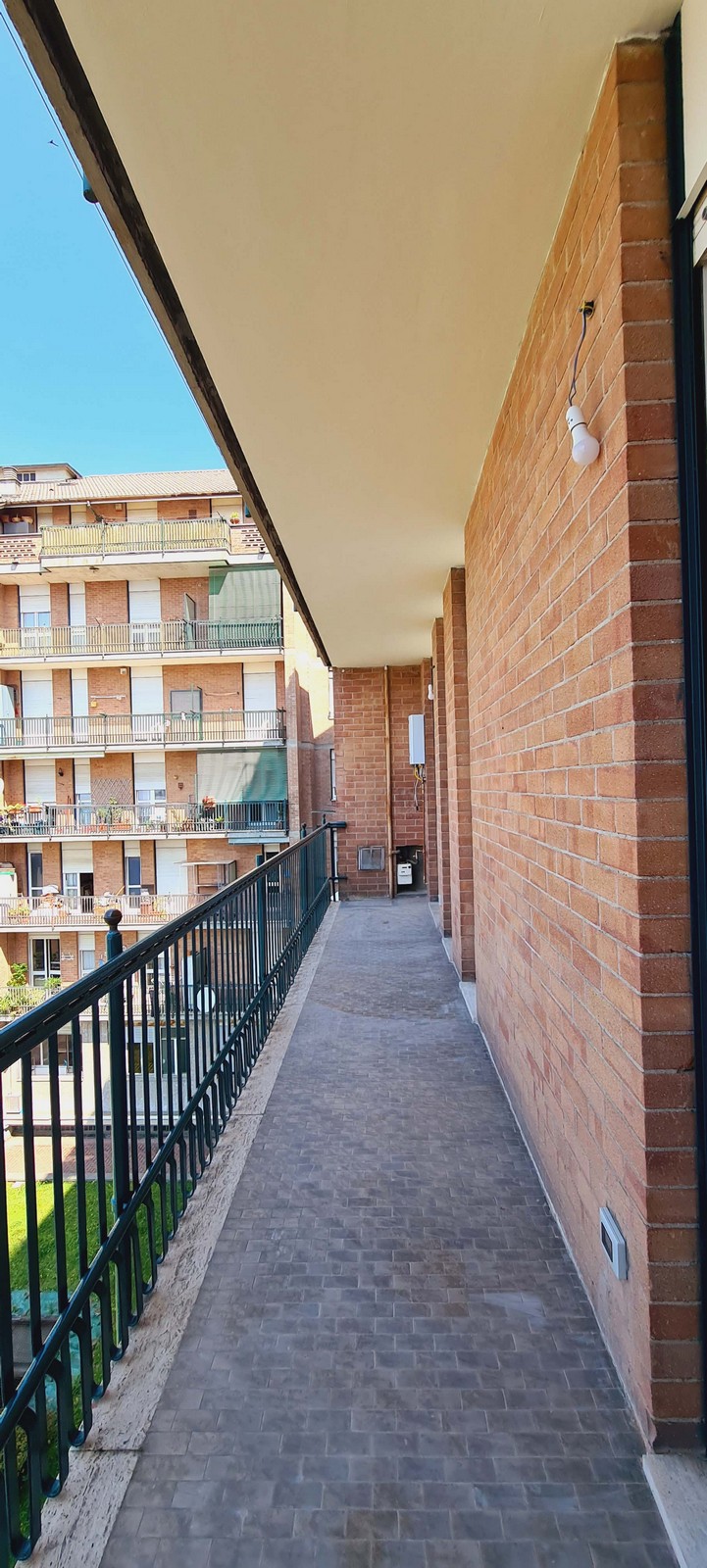 19_Via Schiapparelli Balcone