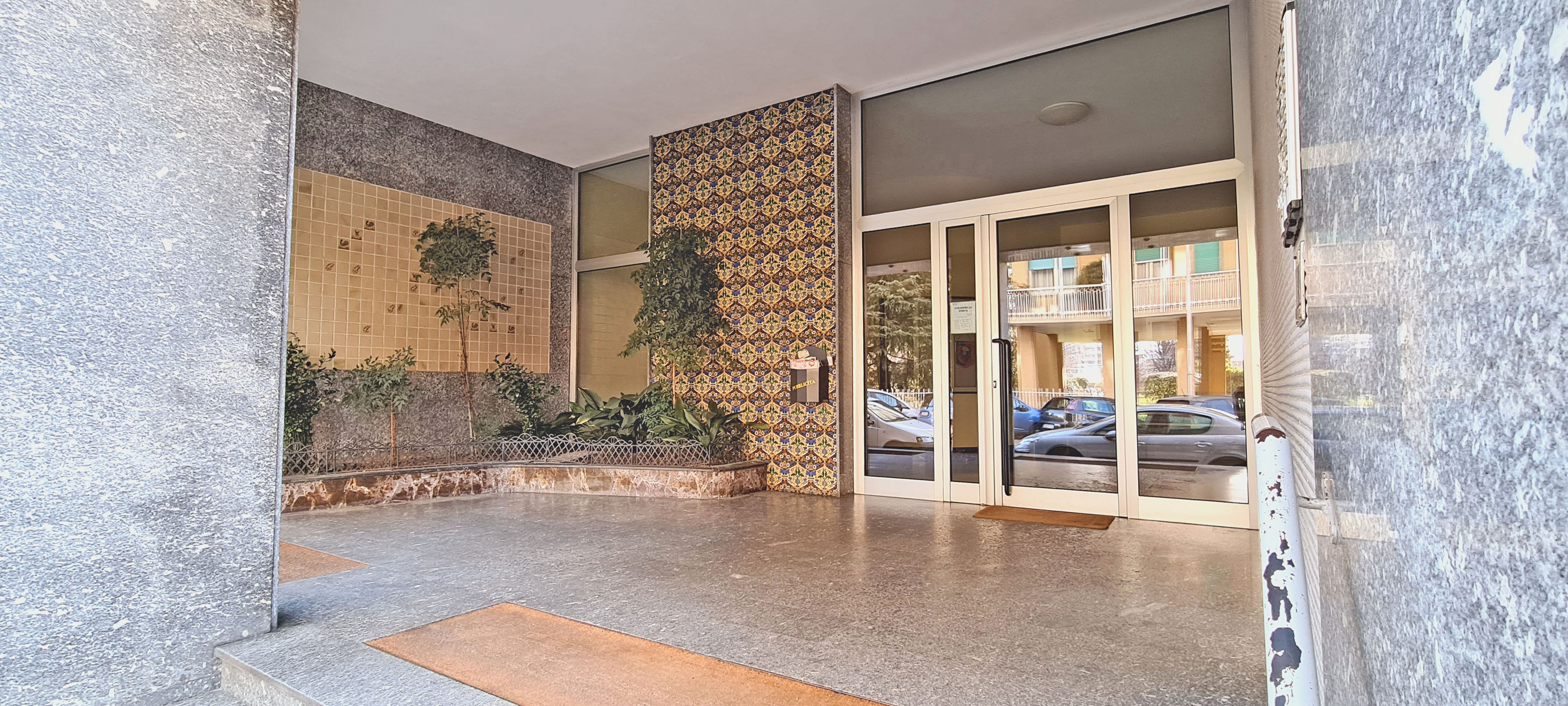 Ingresso condominio 1