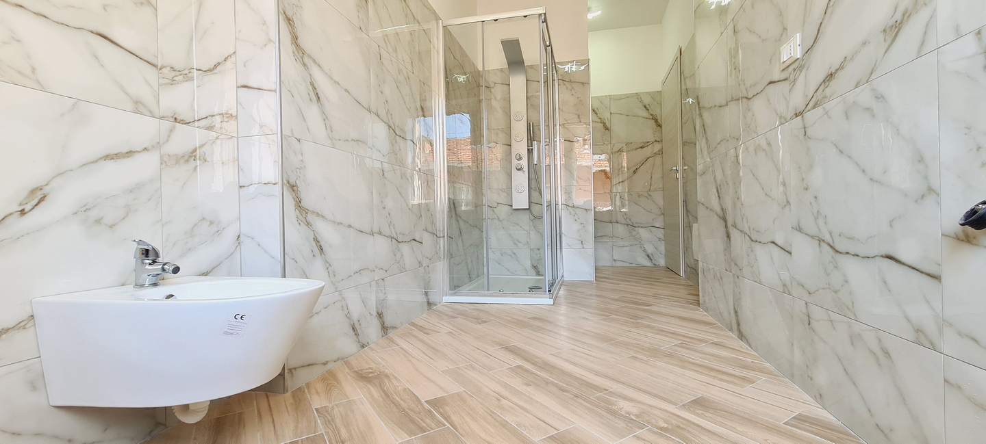 Via Nazario Sauro Bagno 2