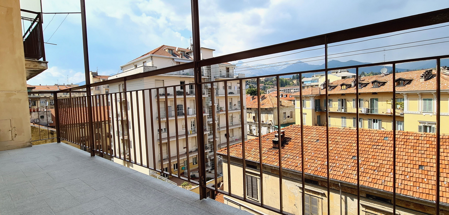 Via Nazario Sauro Balcone