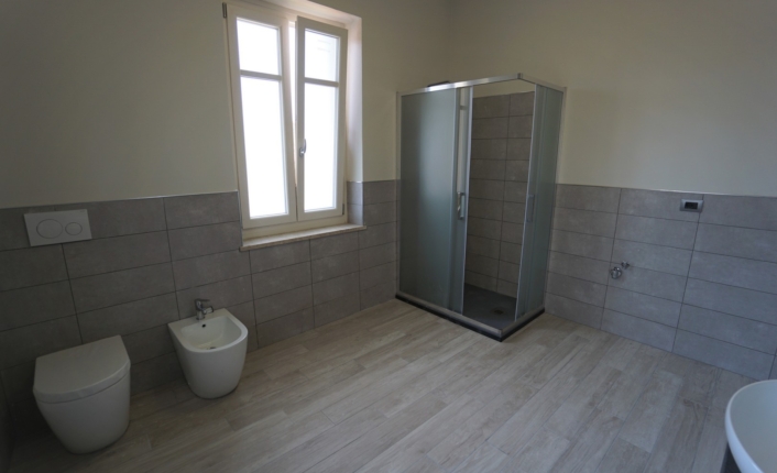 12_Via Milano 91 P2 Bagno