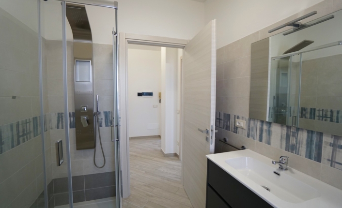 06 BAGNO VIA FALLETTI 26 06 BAGNO VIA FALLETTI 26