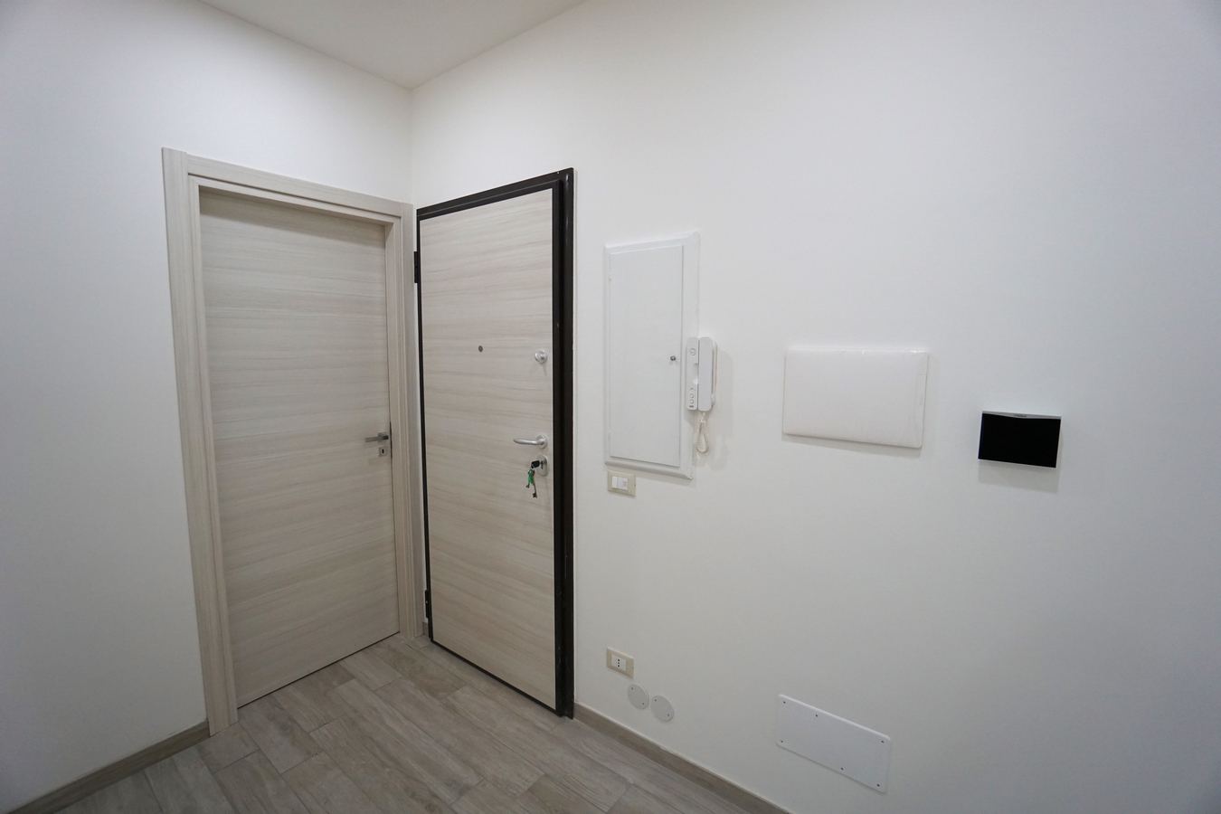 01_INGRESSO Via Trieste 52